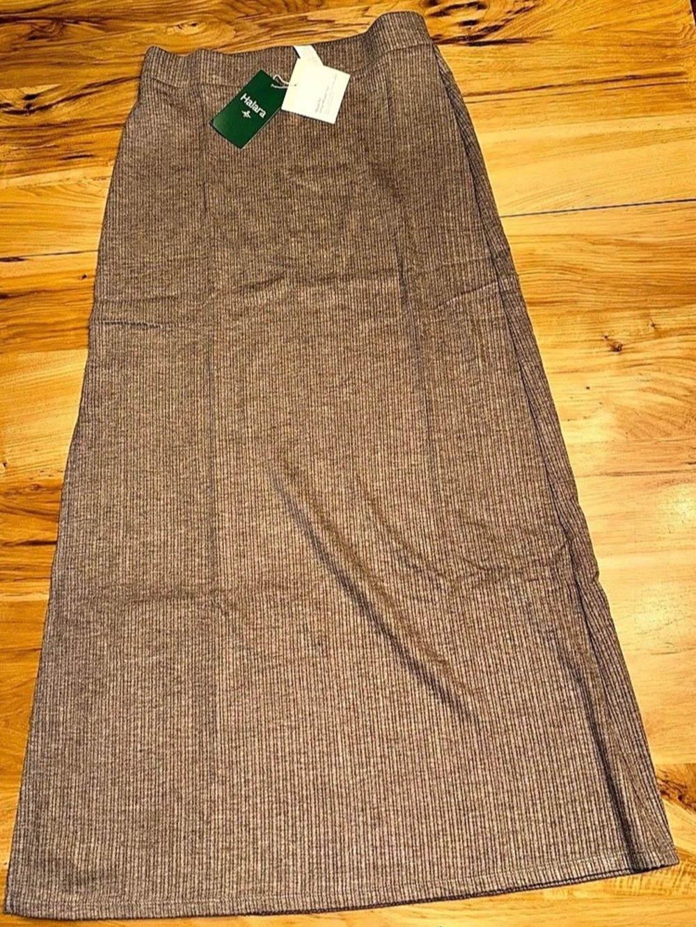 Halara Ribbed High Waisted Split Hem A-Line Maxi Skirt - Mocha Meringue (Size M)